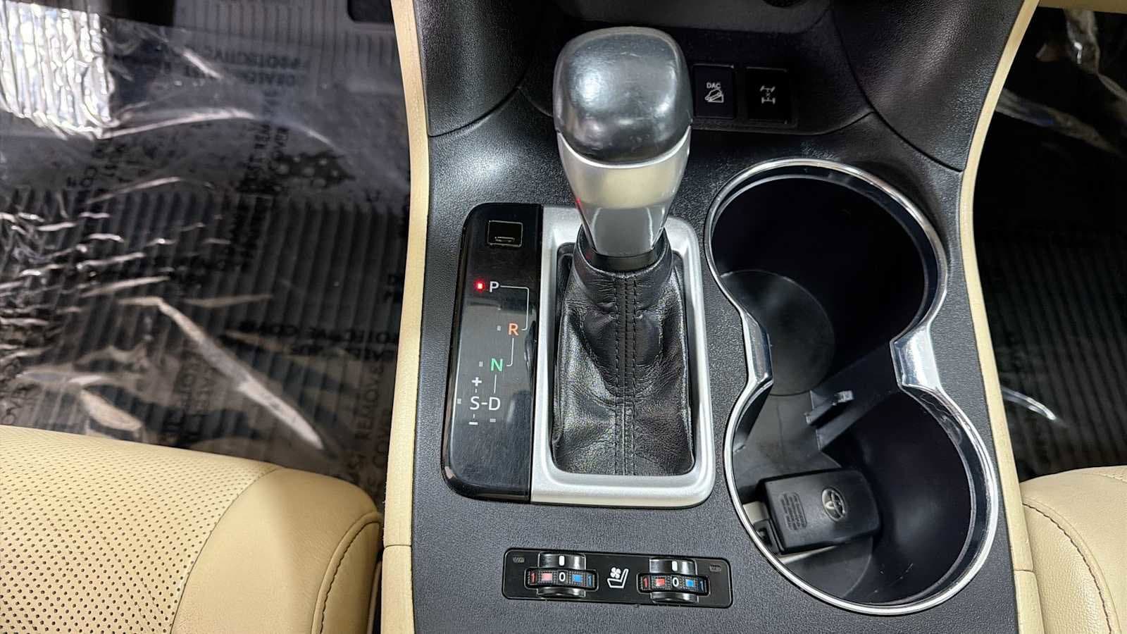 Thumbnail: 2019 Toyota Highlander - 22