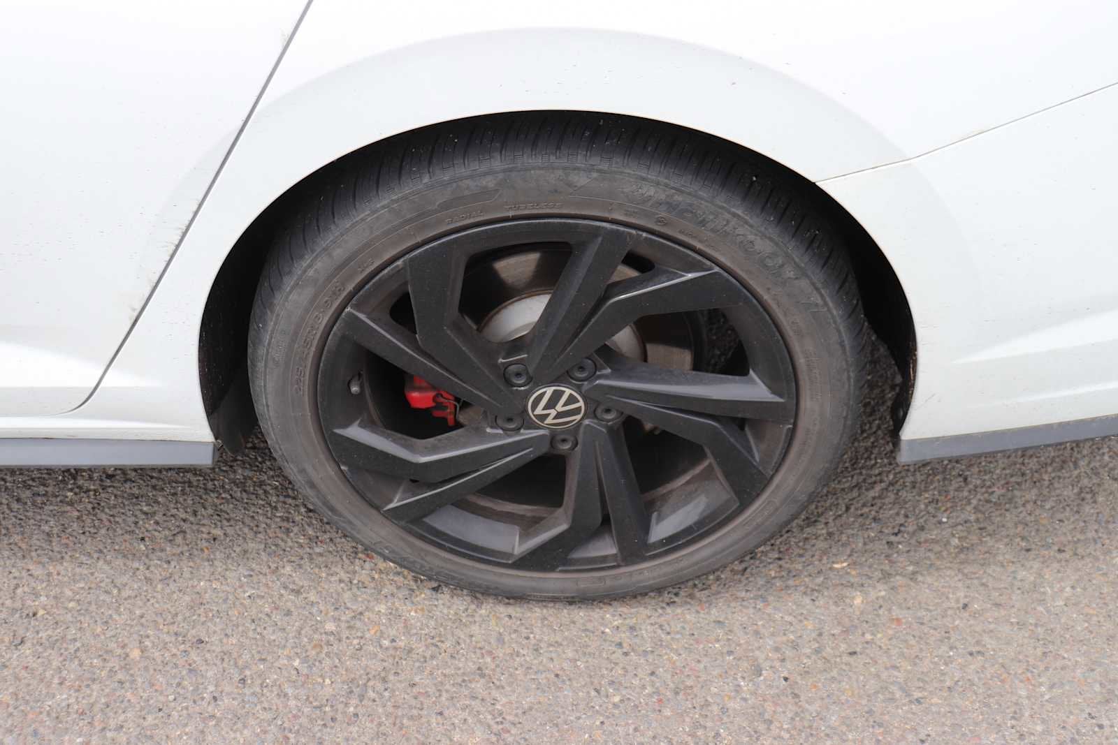 Thumbnail: 2023 Volkswagen Jetta - 9