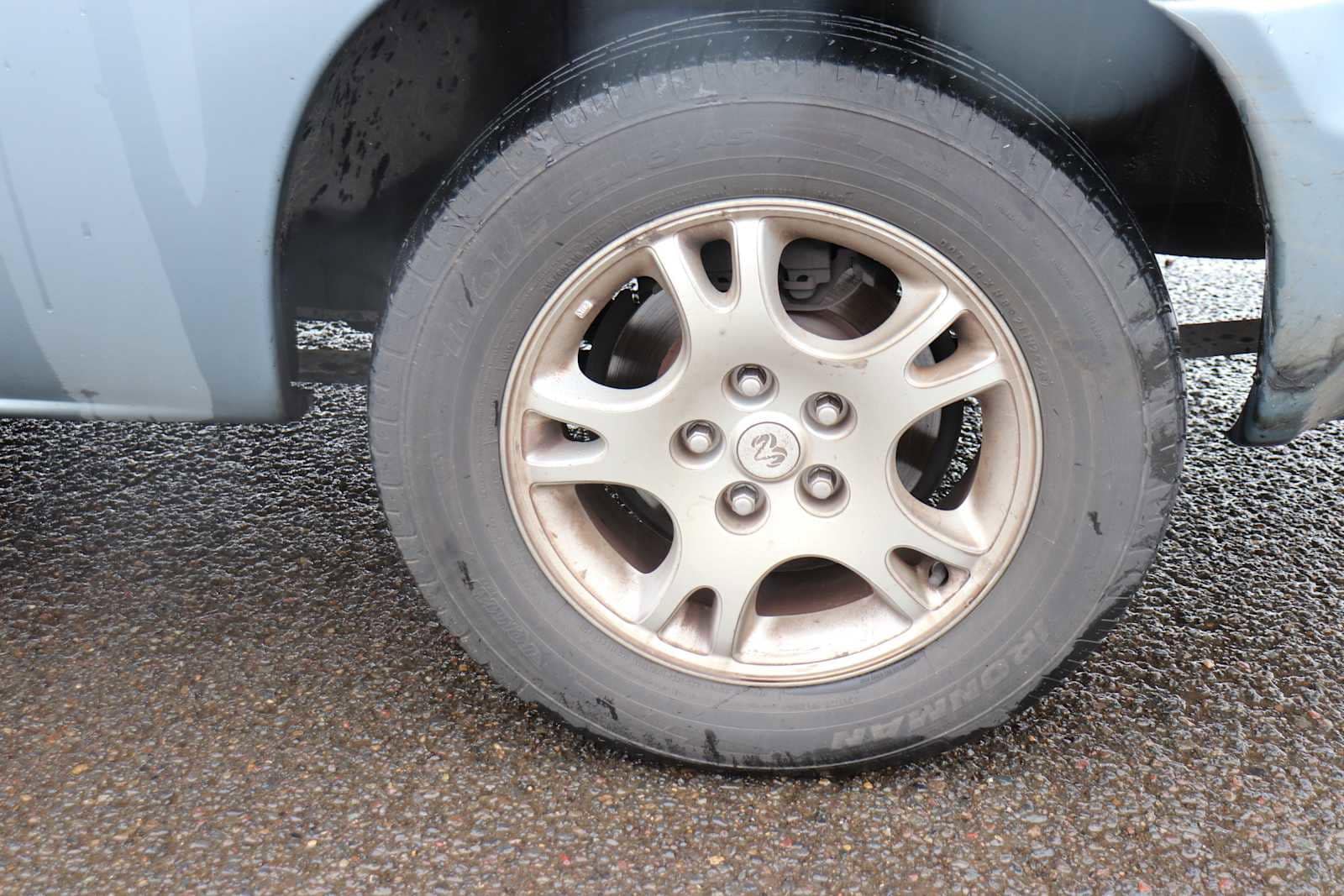 Thumbnail: 2004 Dodge Grand Caravan - 9