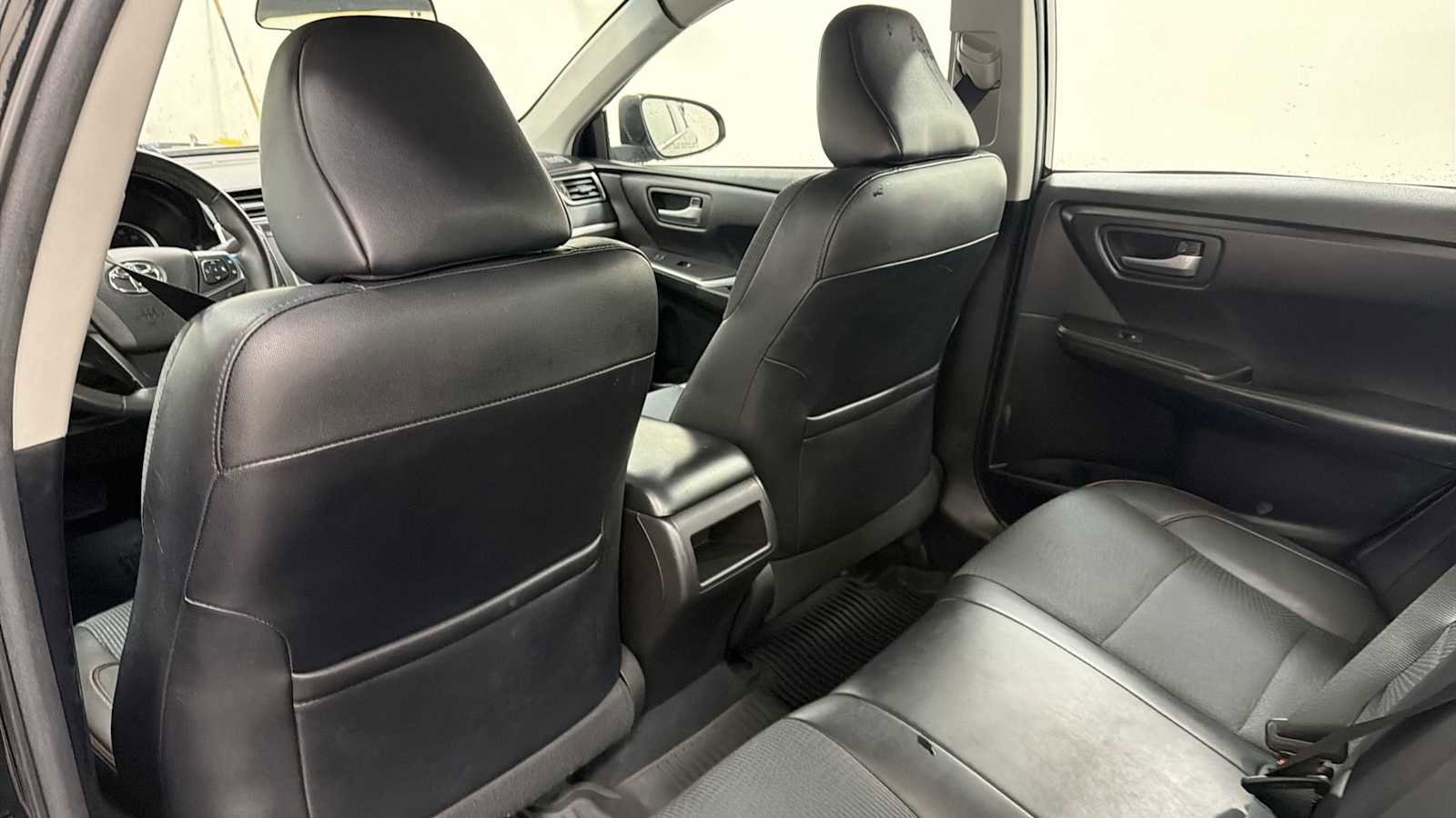 Thumbnail: 2017 Toyota Camry - 24