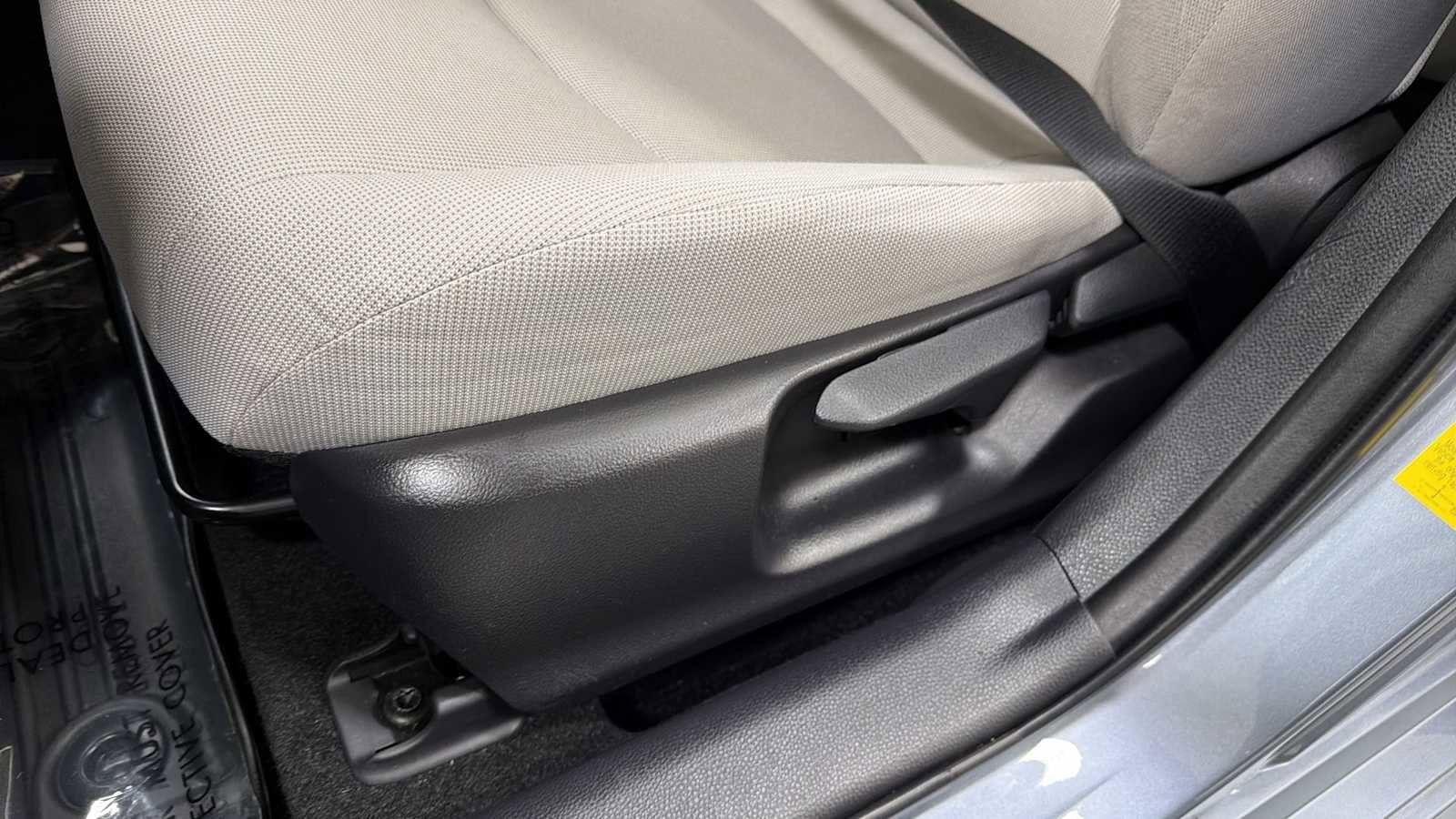 Thumbnail: 2020 Toyota Corolla - 14