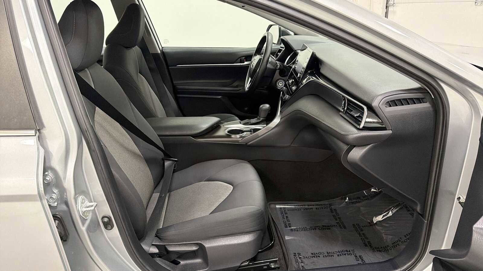 Thumbnail: 2021 Toyota Camry - 28