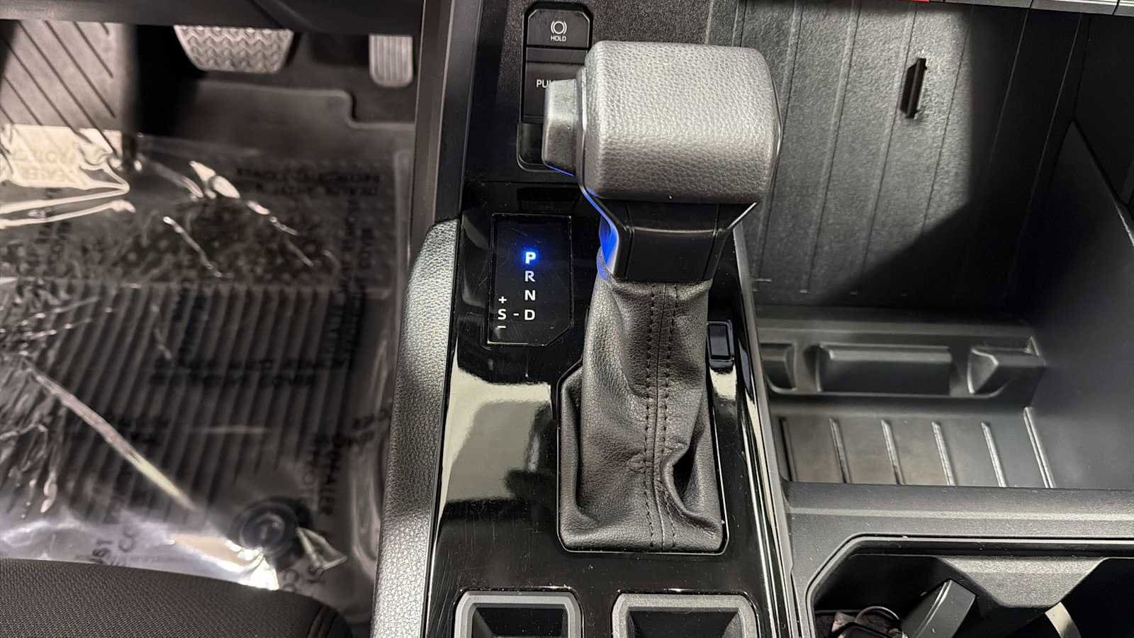 Thumbnail: 2023 Toyota Tundra - 22