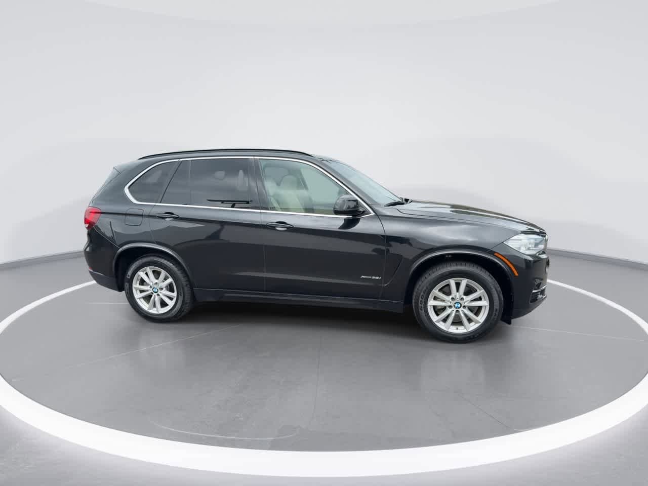 Thumbnail: 2016 BMW X5 - 9