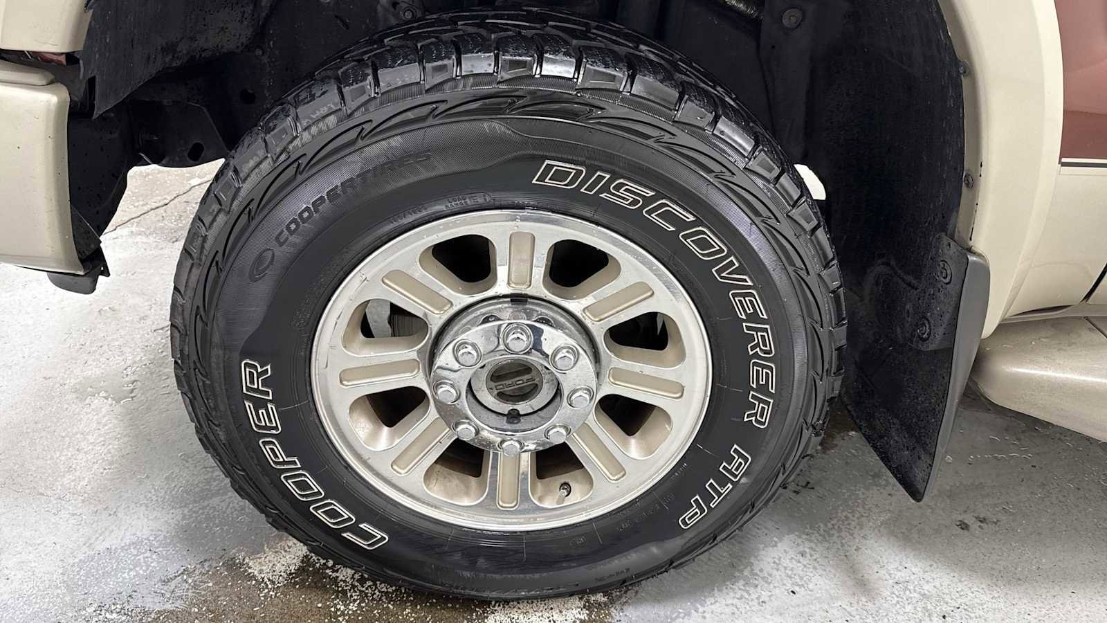 Thumbnail: 2008 Ford F-350 - 10