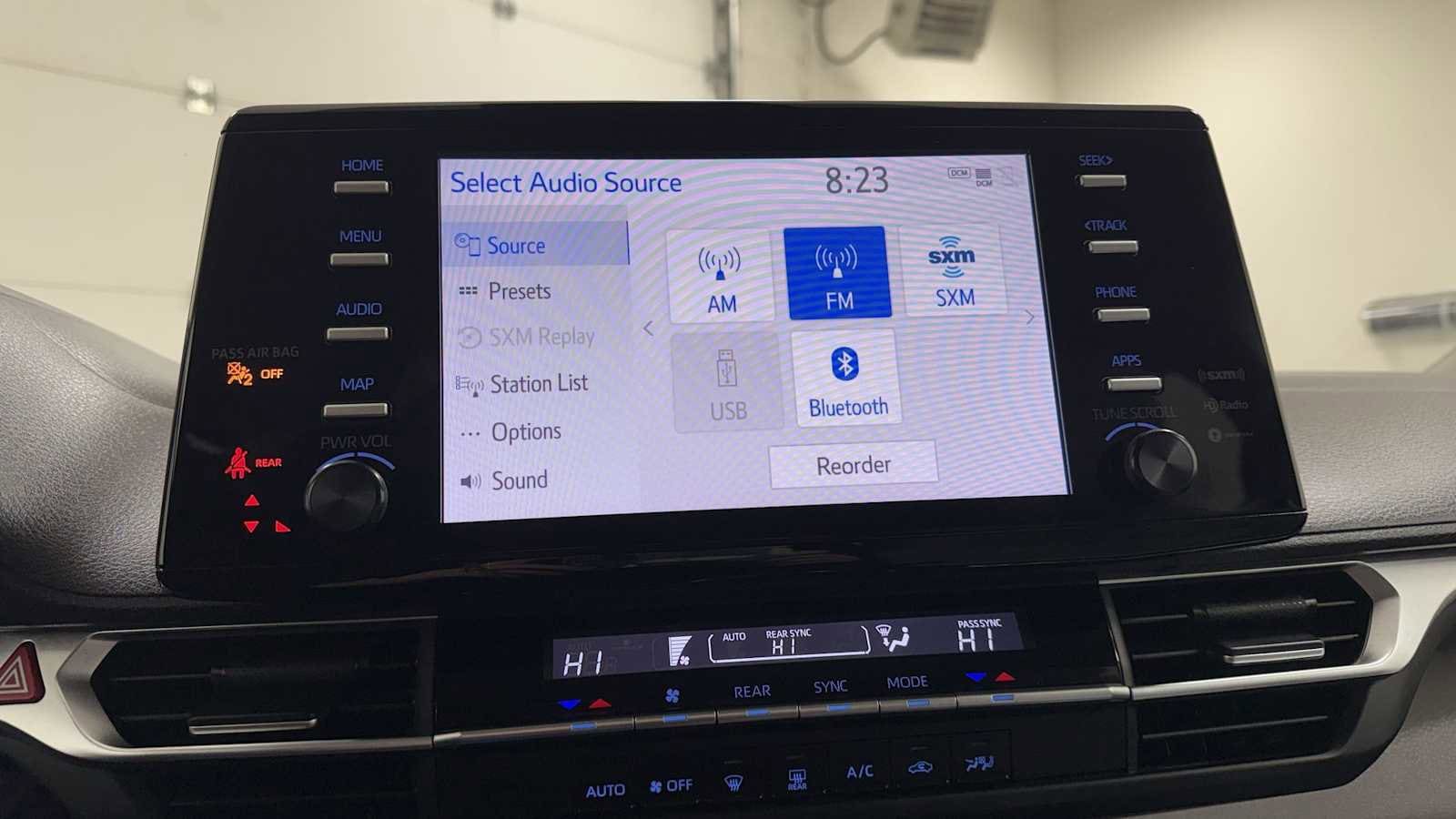 Thumbnail: 2023 Toyota Sienna - 8