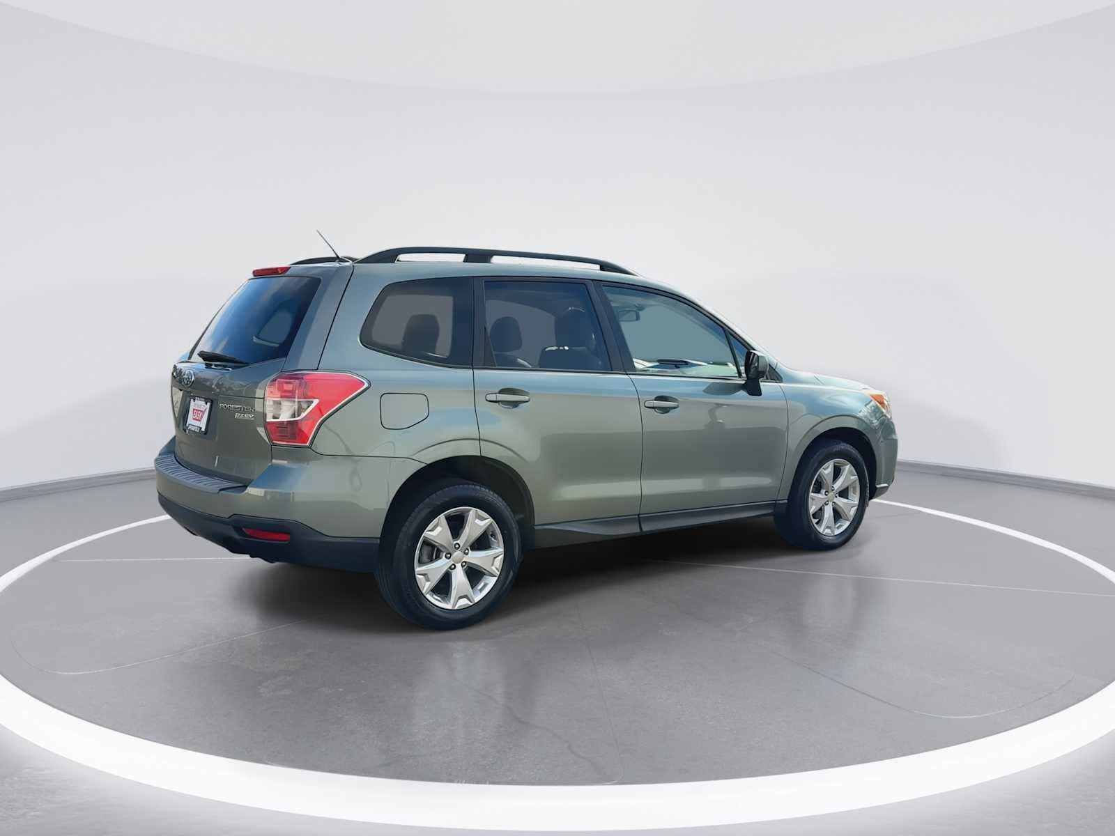 Thumbnail: 2015 Subaru Forester - 8