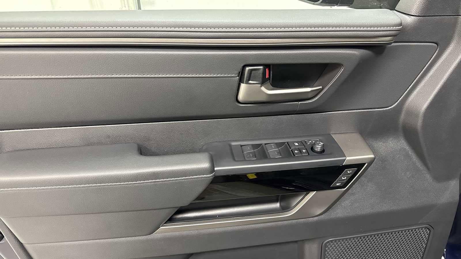 Thumbnail: 2026 Toyota Tundra - 15