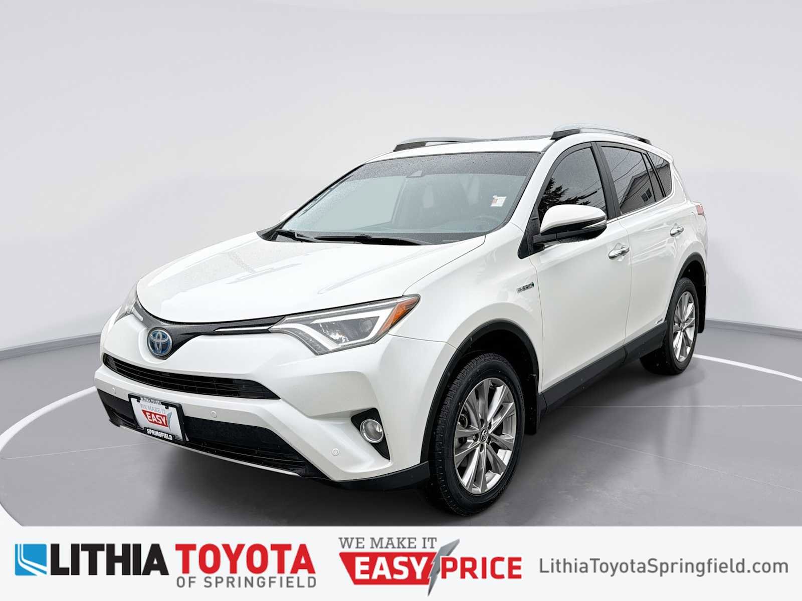 Thumbnail: 2017 Toyota RAV4 - 1