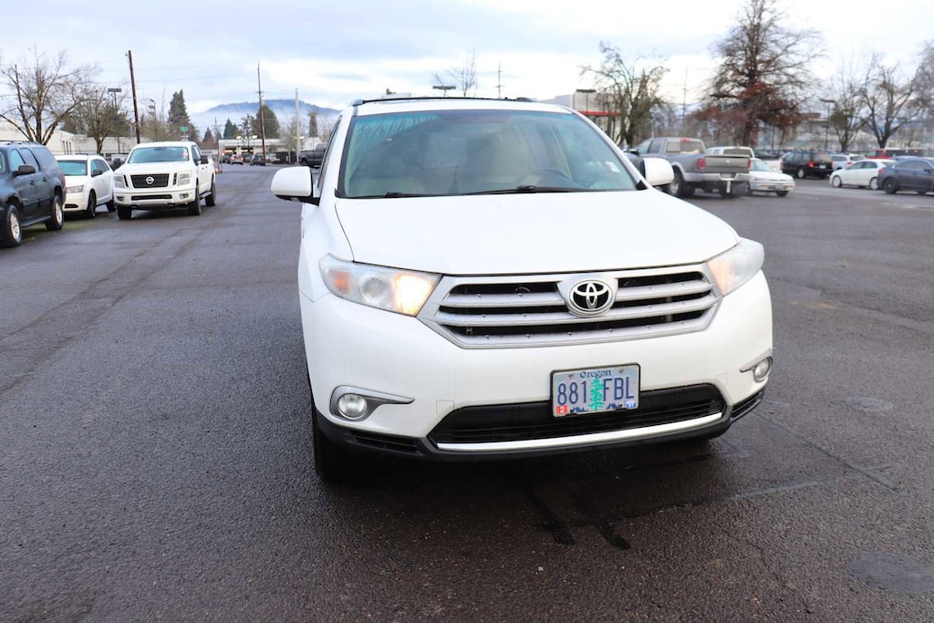Used 2011 Toyota Highlander Limited V6 SUV