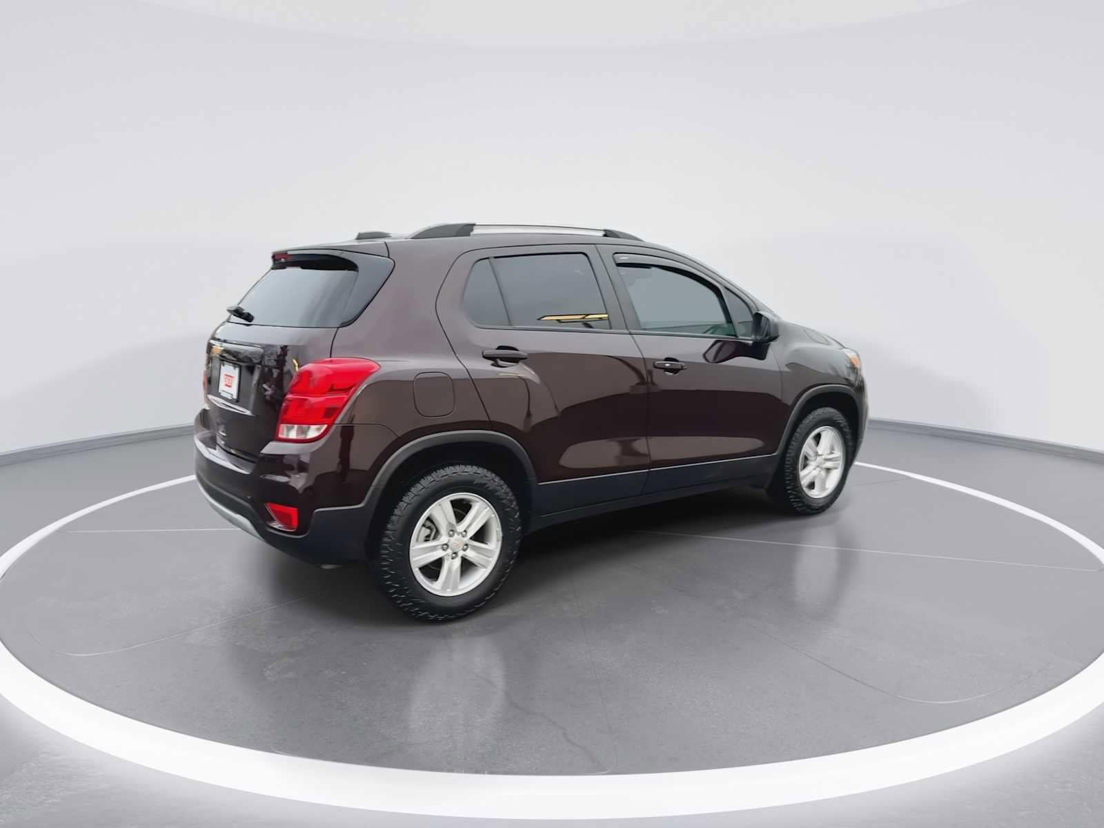 Thumbnail: 2022 Chevrolet Trax - 8