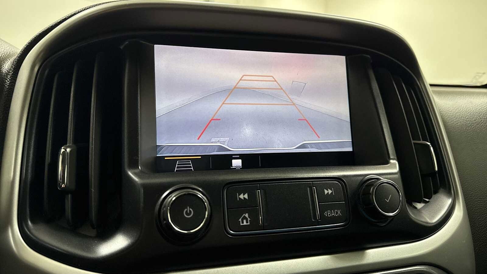 Thumbnail: 2019 Chevrolet Colorado - 19