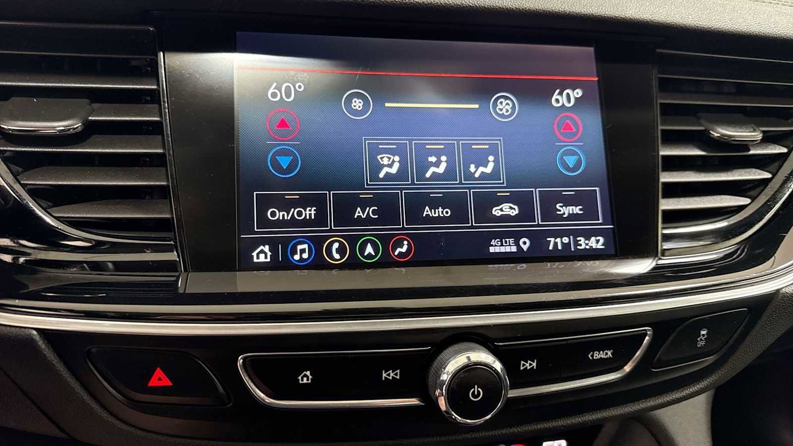 Thumbnail: 2019 Buick Regal - 21