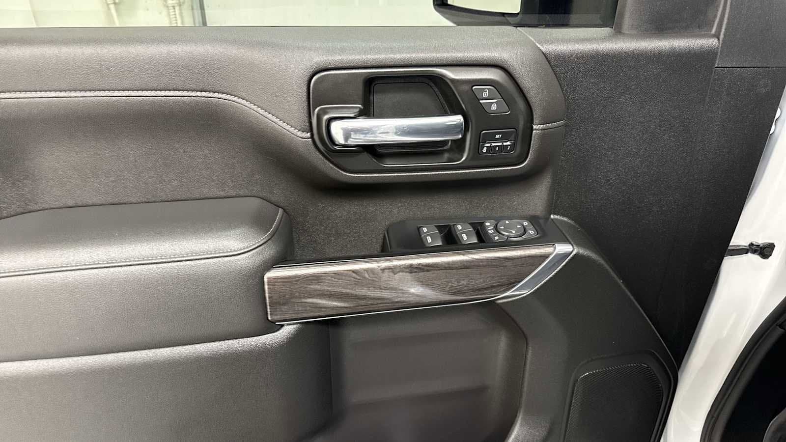 Thumbnail: 2022 Chevrolet Silverado 2500 - 15