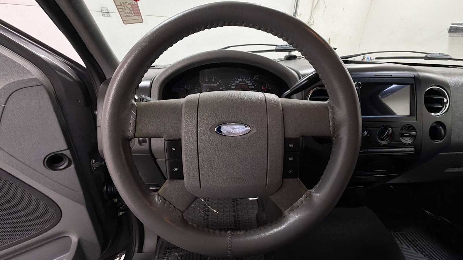 Thumbnail: 2007 Ford Econoline - 16