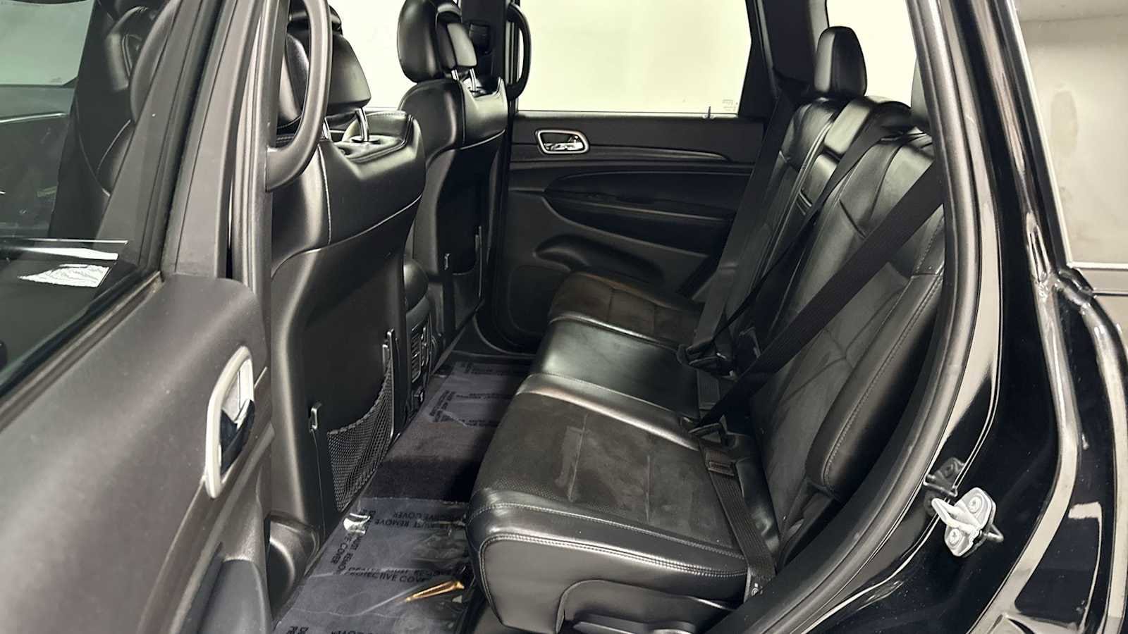 Thumbnail: 2018 Jeep Grand Cherokee - 25