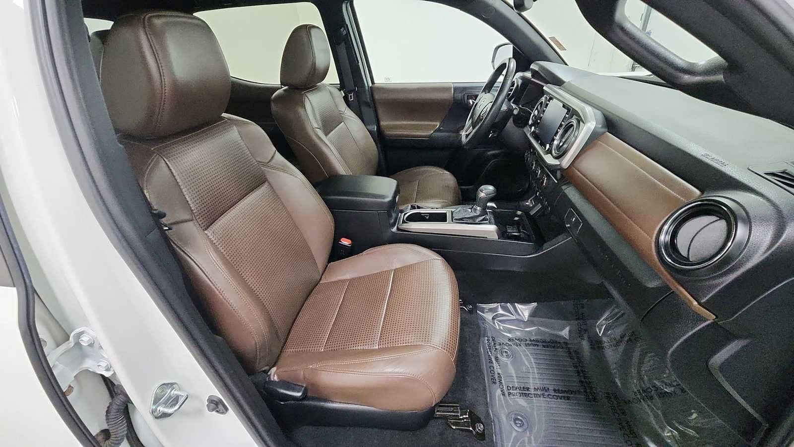 Thumbnail: 2021 Toyota Tacoma - 30