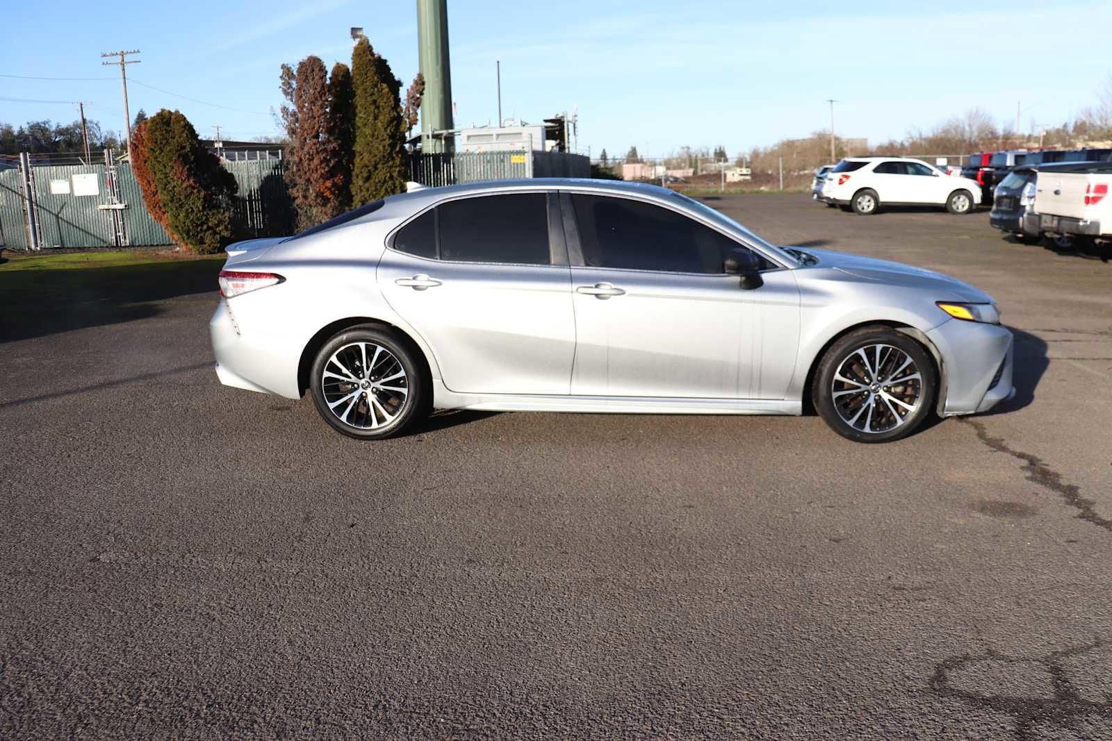 Thumbnail: 2018 Toyota Camry - 4