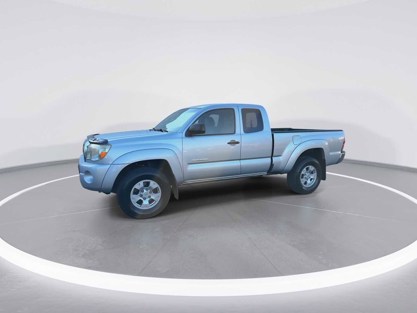 Thumbnail: 2006 Toyota Tacoma - 4