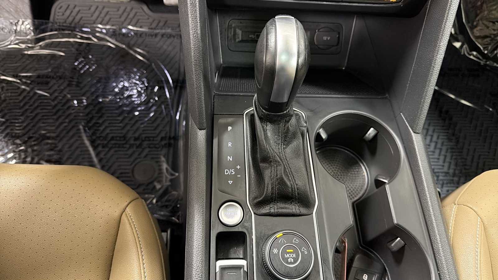 Thumbnail: 2020 Volkswagen Atlas - 21