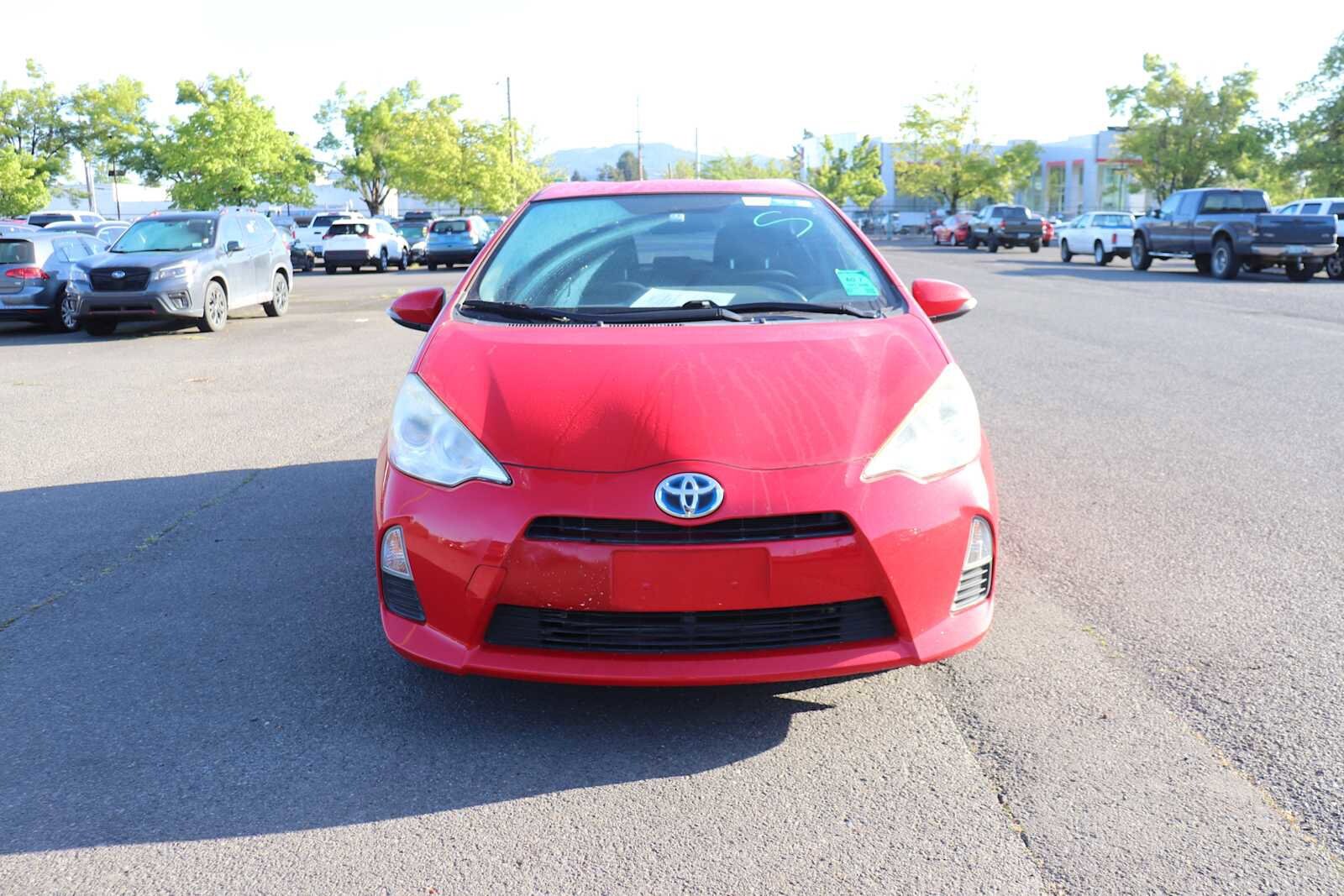 2012 Toyota Prius C Two photo 2