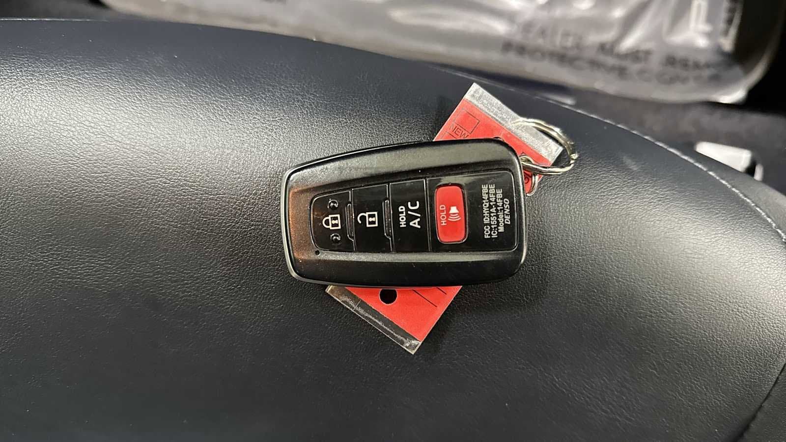 Thumbnail: 2017 Toyota Prius Prime - 31