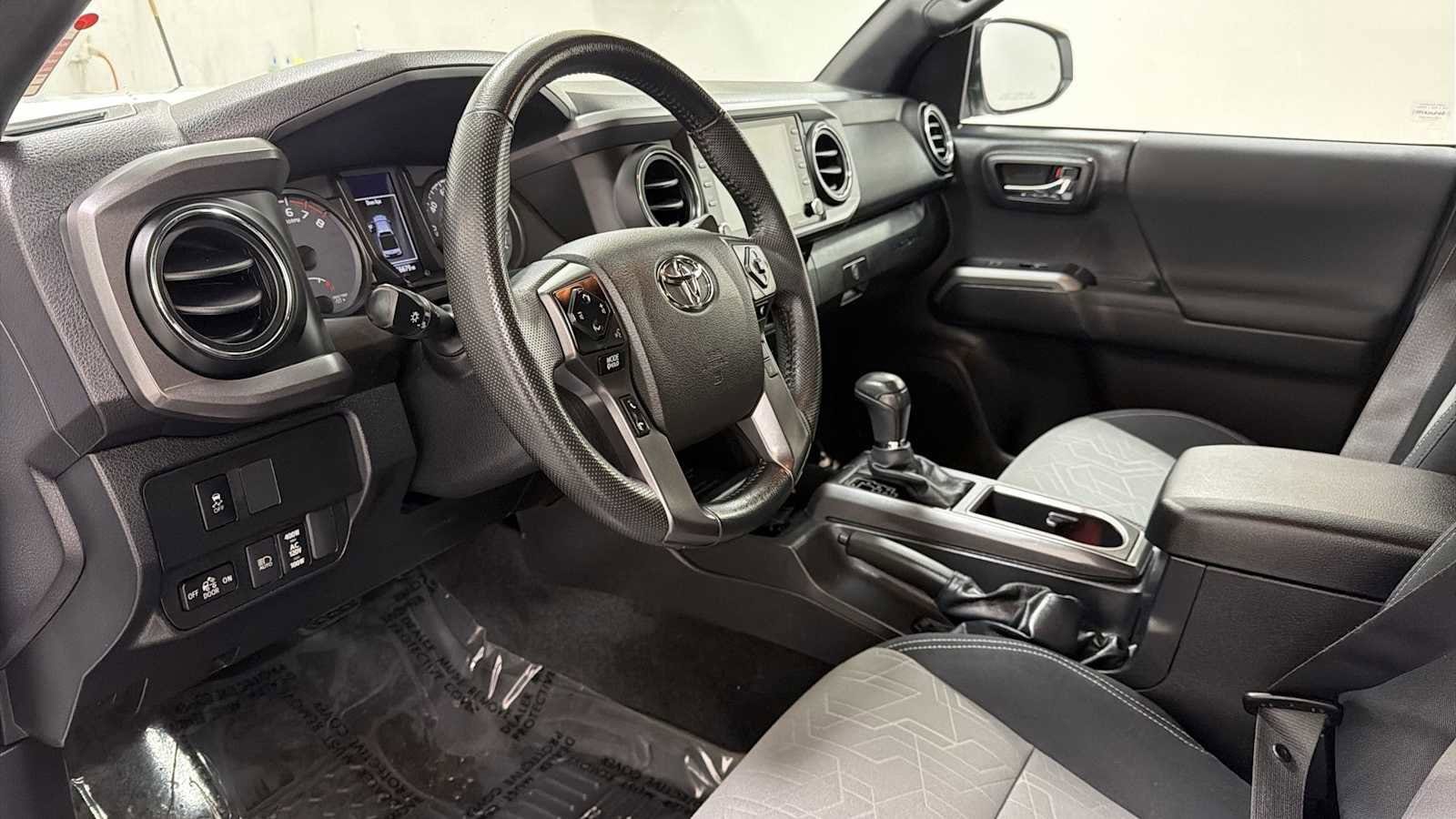 Thumbnail: 2023 Toyota Tacoma - 12