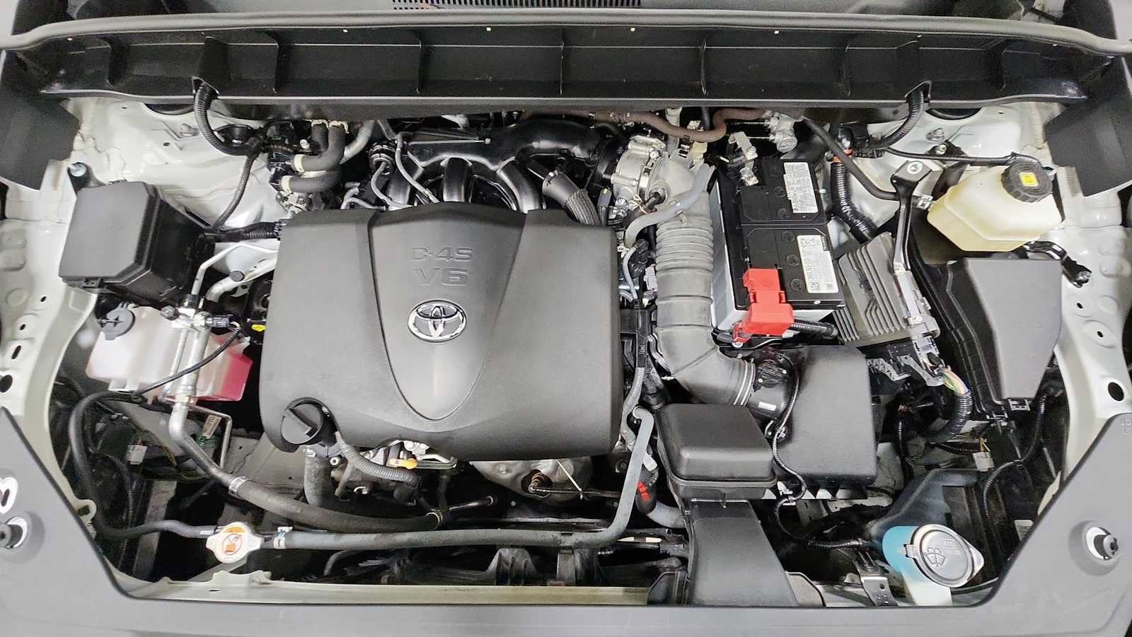 Thumbnail: 2022 Toyota Highlander - 32