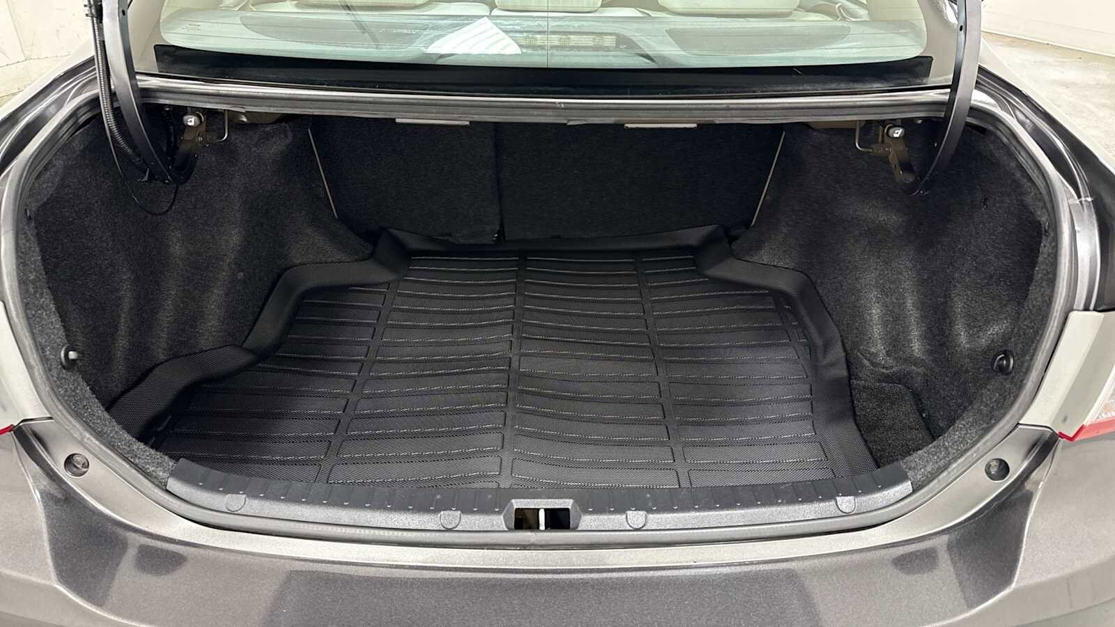 Thumbnail: 2012 Toyota Corolla - 25