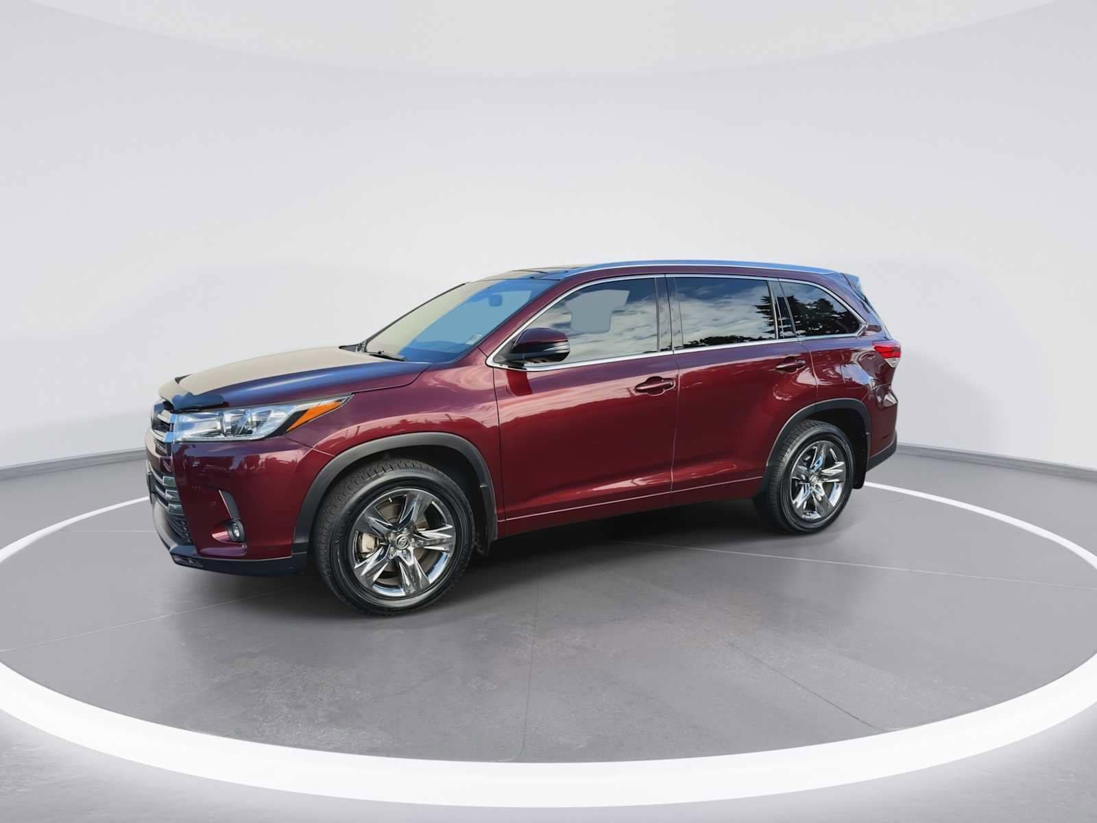Thumbnail: 2019 Toyota Highlander - 4