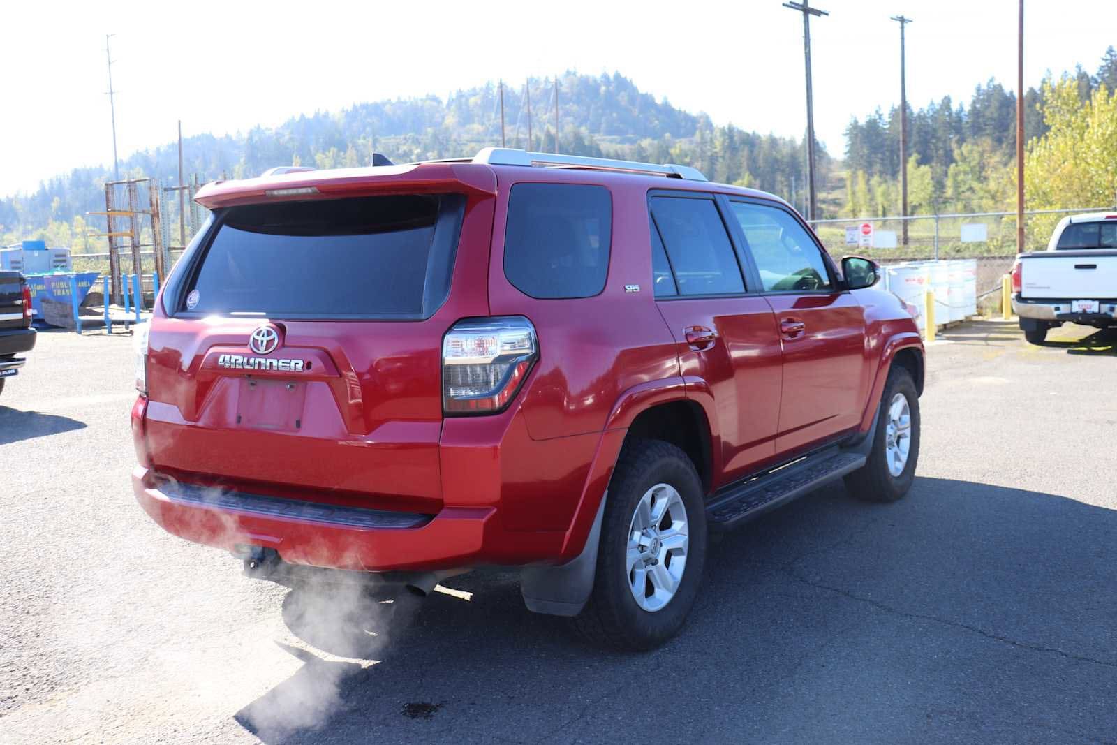 Thumbnail: 2016 Toyota 4Runner - 5