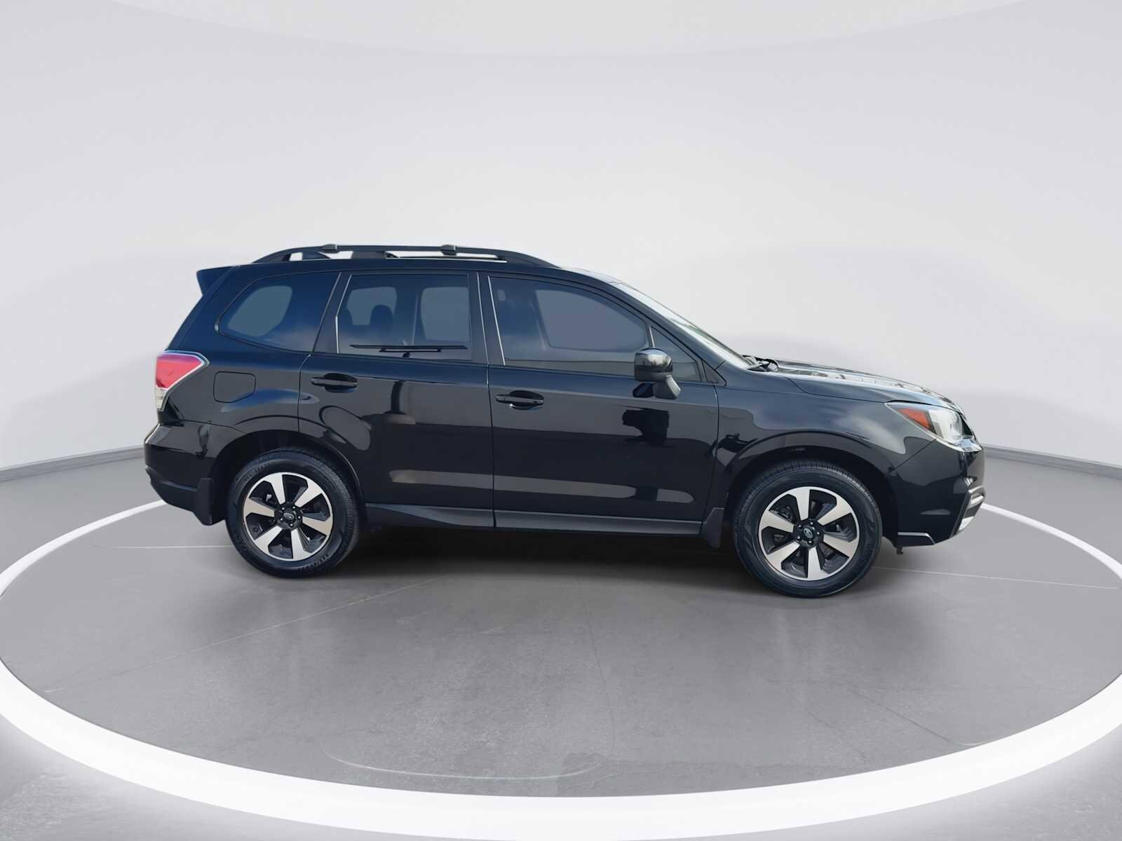 Thumbnail: 2018 Subaru Forester - 9