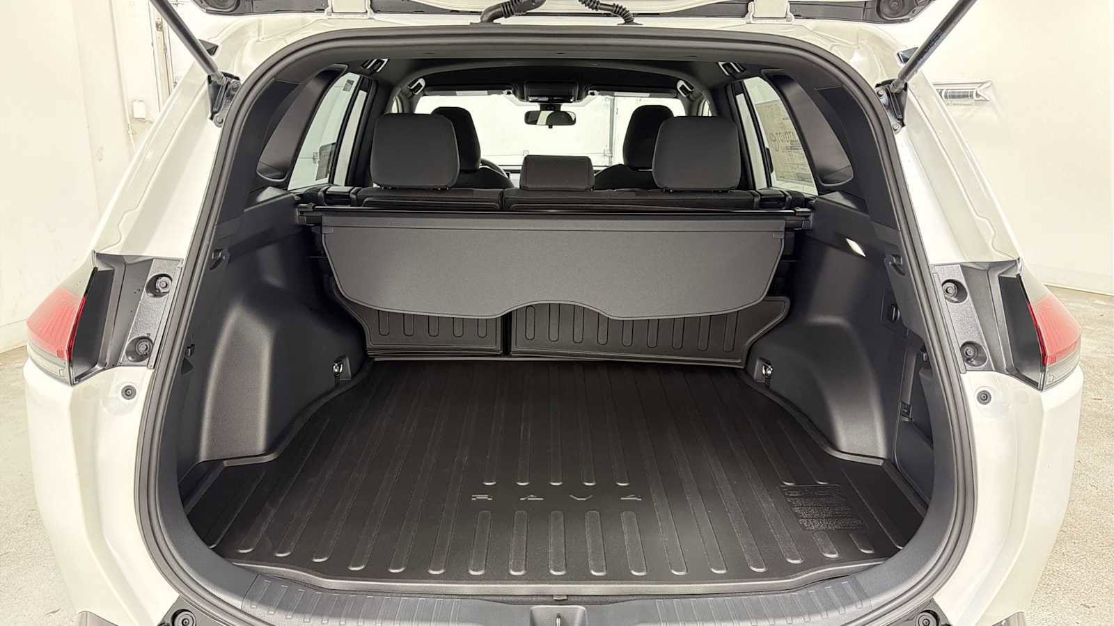 Thumbnail: 2026 Toyota RAV4 - 27