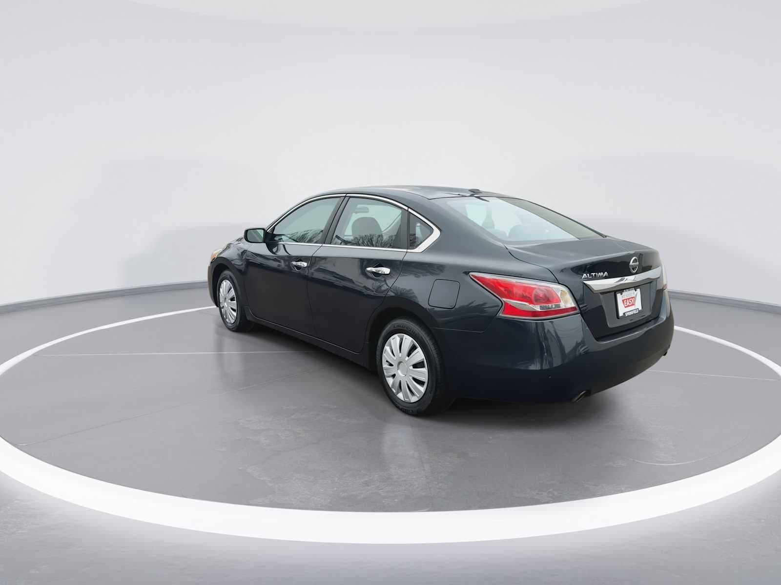 Thumbnail: 2015 Nissan Altima - 6