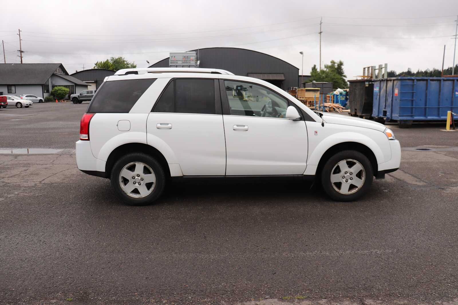 Thumbnail: 2006 Saturn VUE - 4