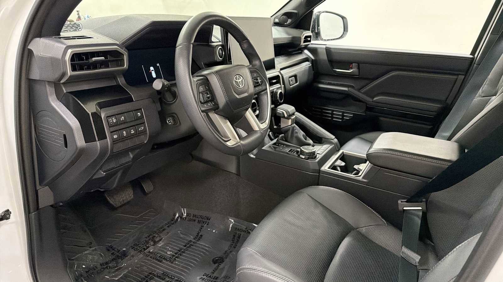 Thumbnail: 2025 Toyota 4Runner - 12