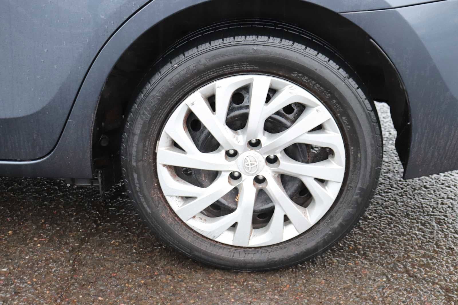 Thumbnail: 2018 Toyota Corolla - 9