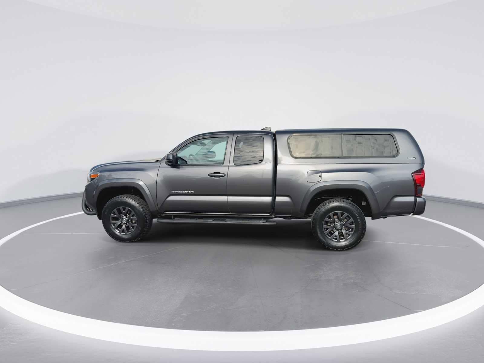 Thumbnail: 2022 Toyota Tacoma - 5