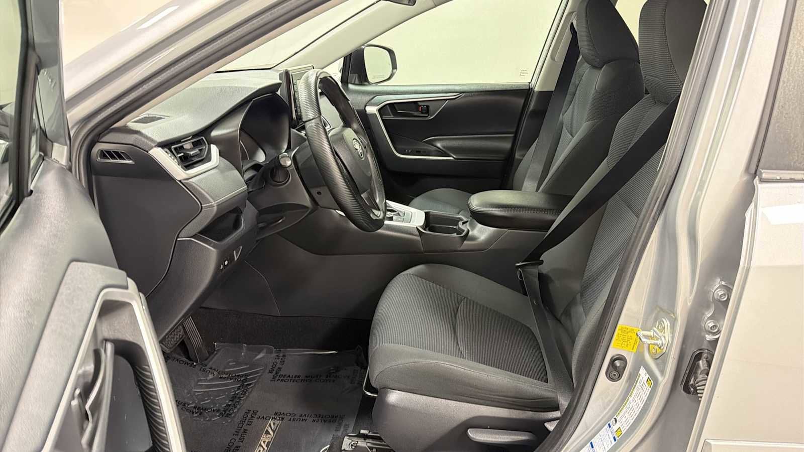 Thumbnail: 2019 Toyota RAV4 - 13