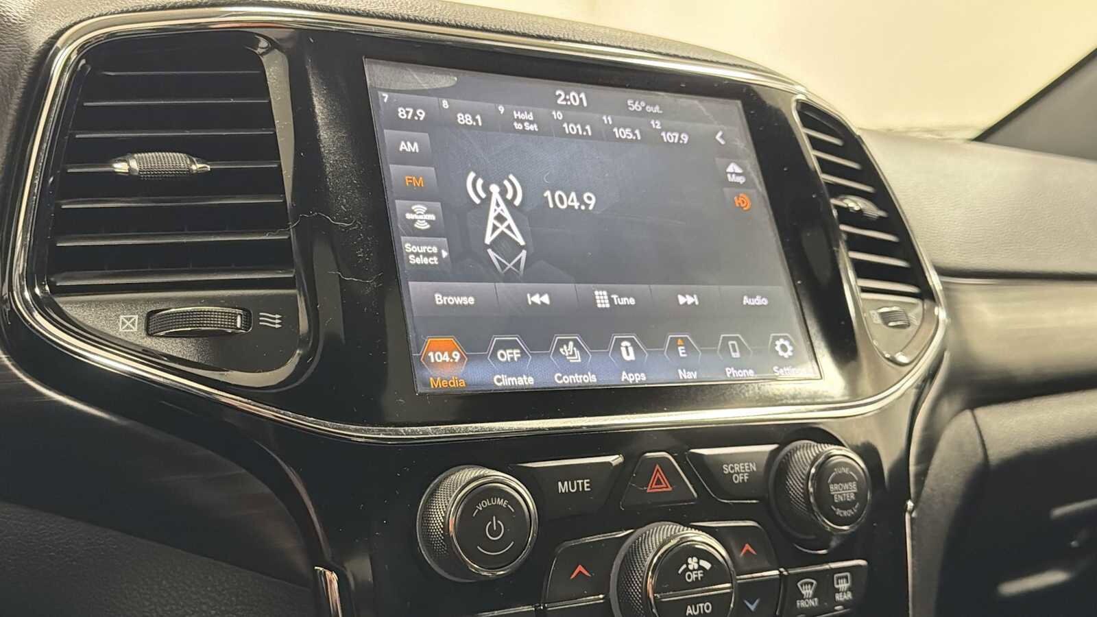 Thumbnail: 2020 Jeep Grand Cherokee - 18