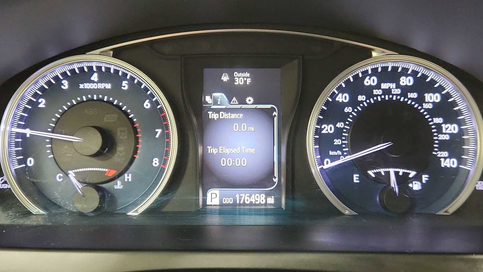 Thumbnail: 2016 Toyota Camry - 17