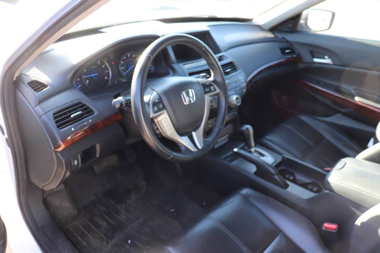 Thumbnail: 2011 Honda Accord Crosstour - 10