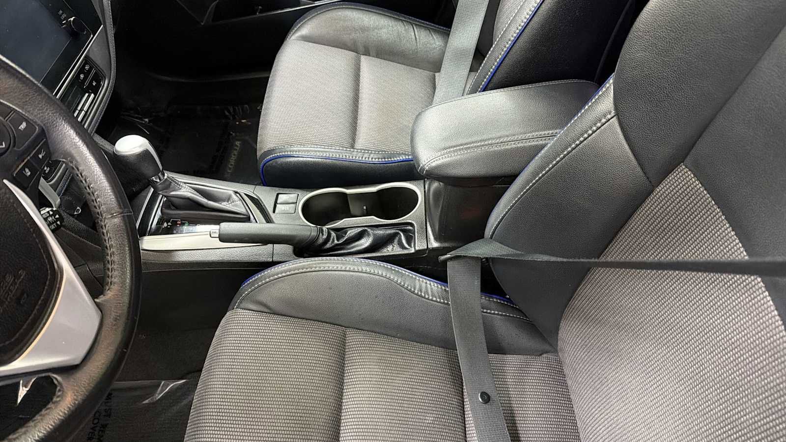 Thumbnail: 2017 Toyota Corolla - 22