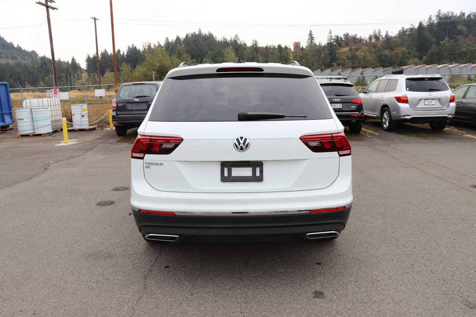 Thumbnail: 2020 Volkswagen Tiguan - 6