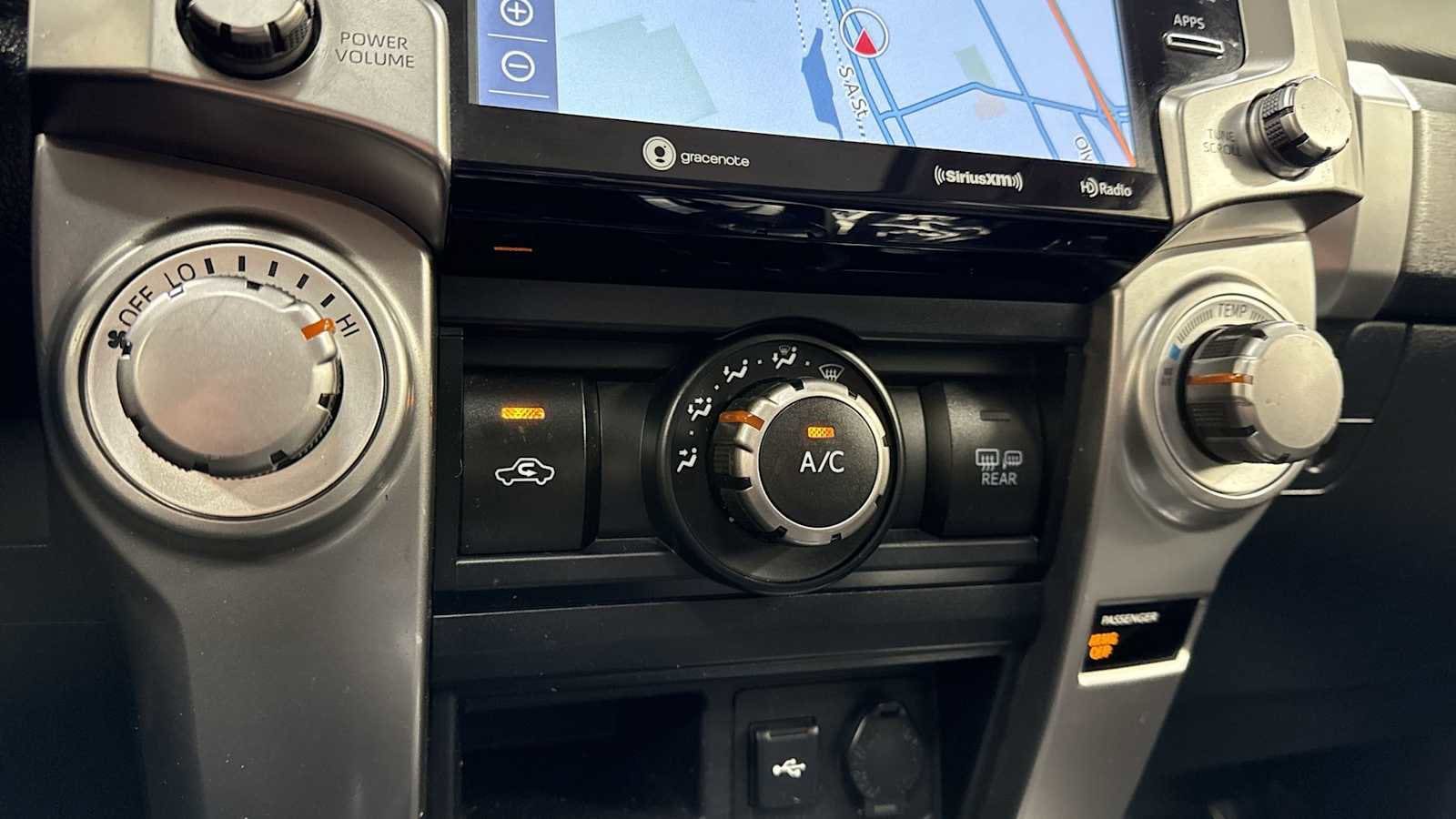 Thumbnail: 2021 Toyota 4Runner - 21