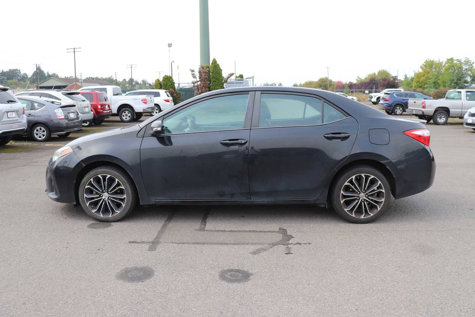 Thumbnail: 2014 Toyota Corolla - 8