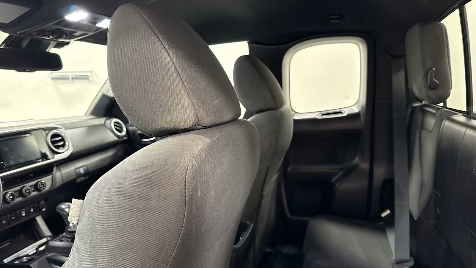 Thumbnail: 2018 Toyota Tacoma - 25