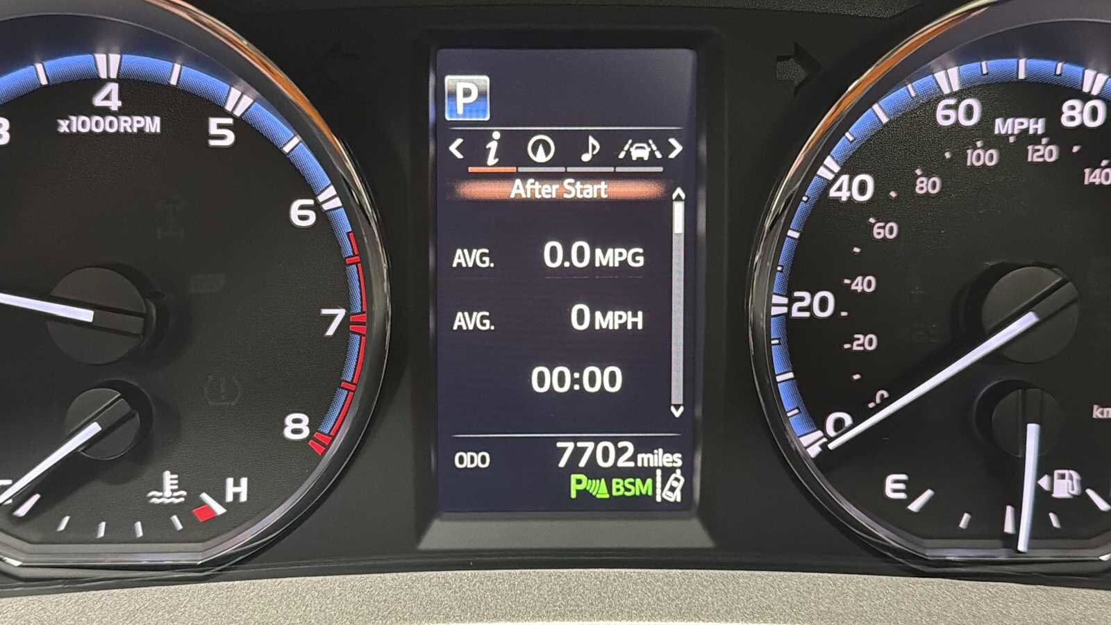 Thumbnail: 2018 Toyota RAV4 - 17