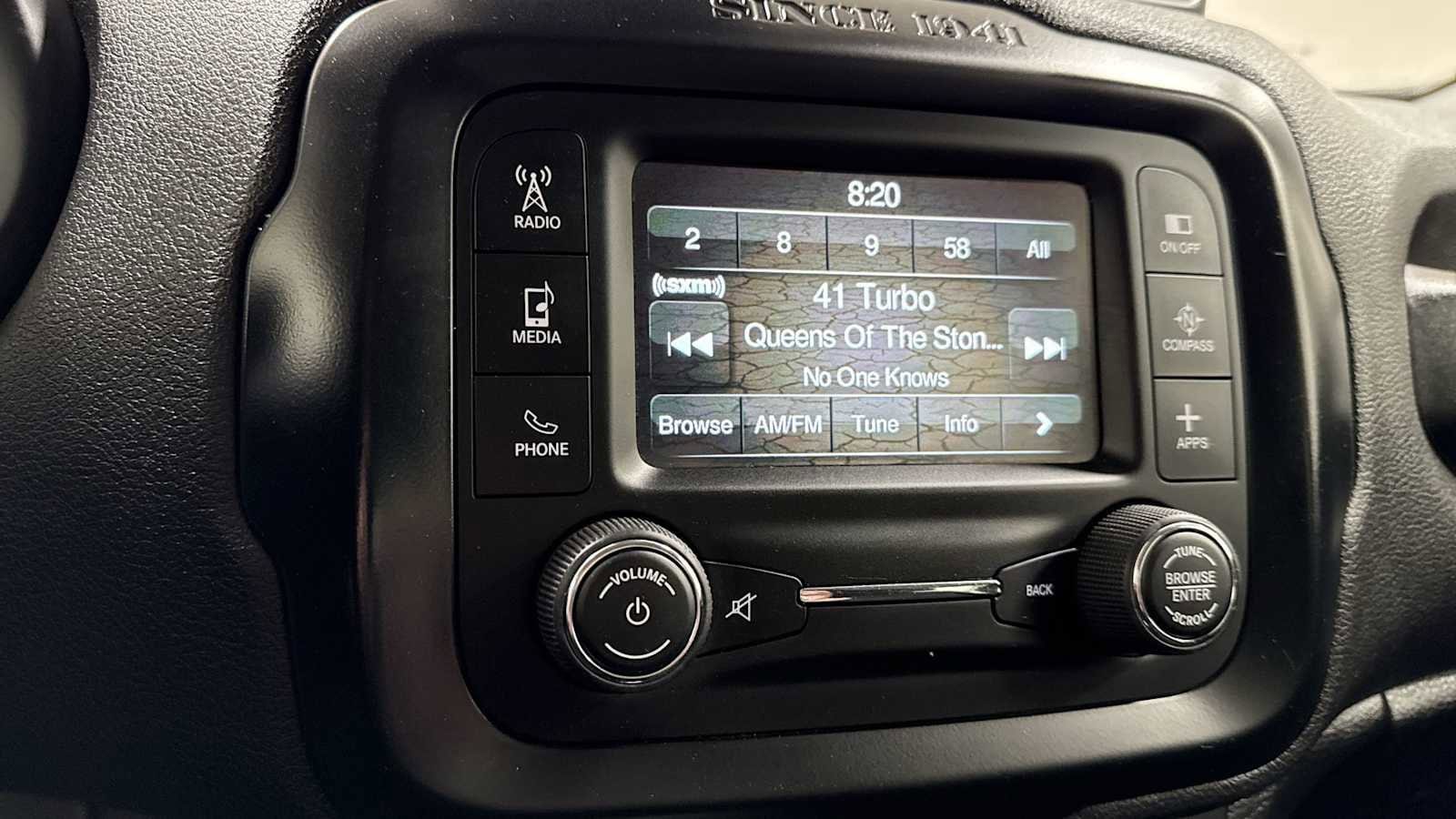 Thumbnail: 2017 Jeep Renegade - 18