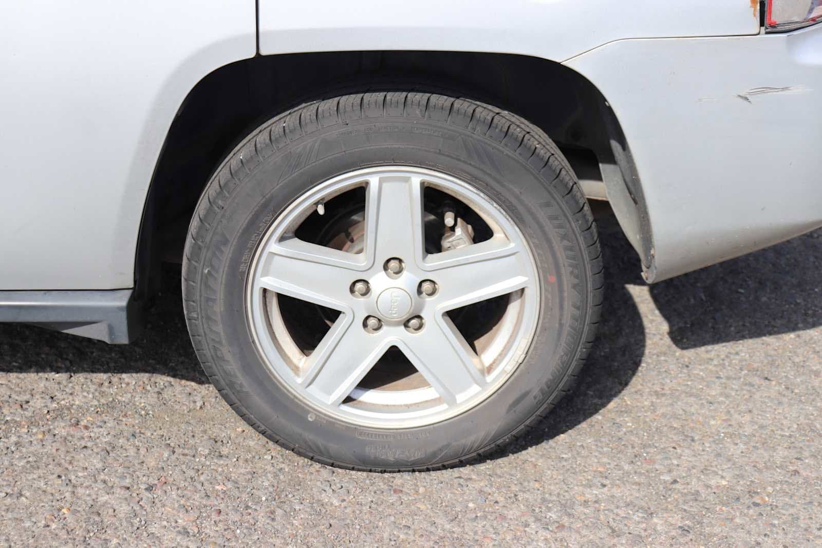 Thumbnail: 2007 Jeep Compass - 9